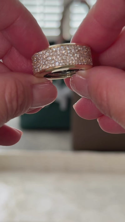 18k Yellow Gold Pave Diamond Orbit Oura Ring Jacket Cover, Video shows how the ring jacket slips on and off the smart ring easily.
